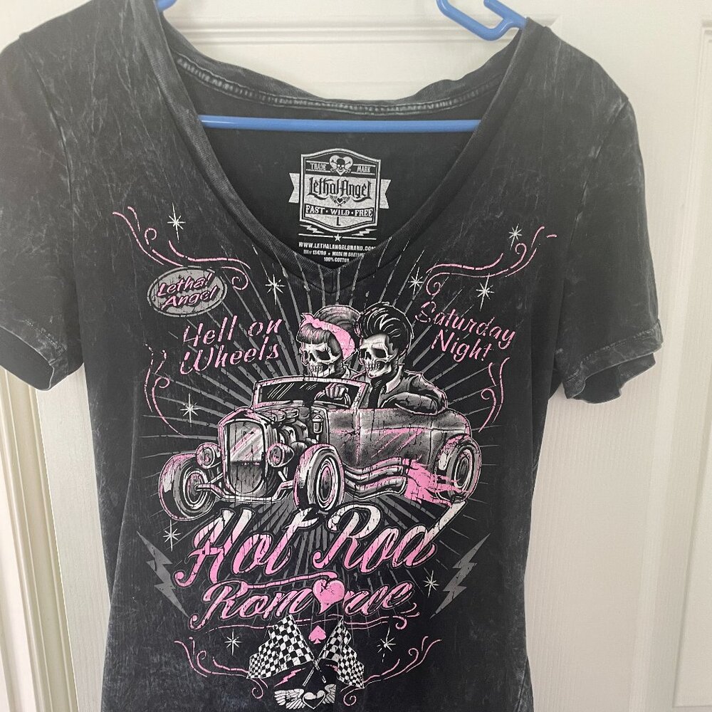 Lethal Angel T-shirt Black with pink, gray and white graphic size L 100% cotton